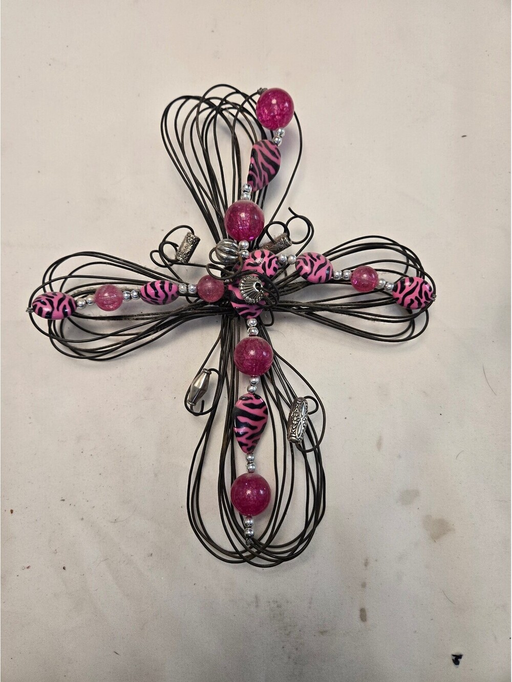 Decorative 12x9" Wire and Bead Cross Wall Hanging
